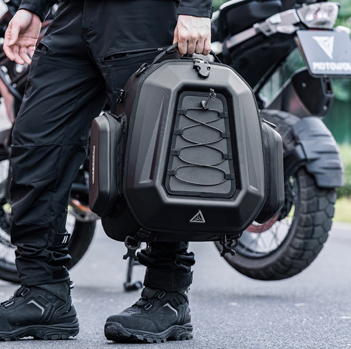 Motowolf MB17 Motorcycle Tail Bag – 23–35L Expandable